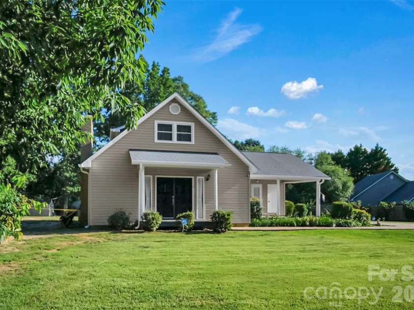 122 Rockman Road, Grover, NC 28073.  MLS# CAR4354636, YatesRealty ID 3117. 