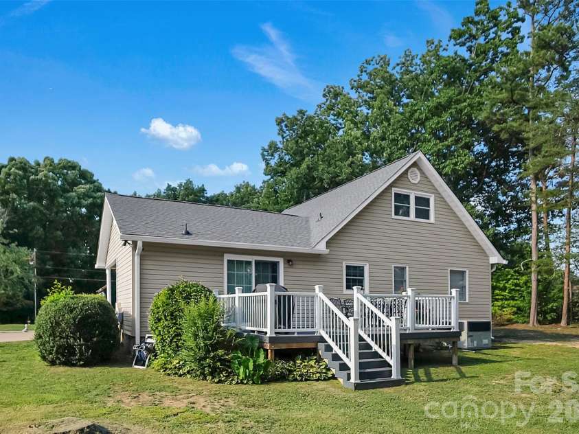 122 Rockman Road, Grover, NC 28073.  MLS# CAR4354636, YatesRealty ID 3117. 