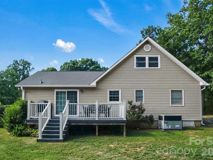 122 Rockman Road, Grover, NC 28073.  MLS# CAR4354636, YatesRealty ID 3117. 
