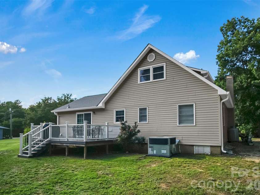 122 Rockman Road, Grover, NC 28073.  MLS# CAR4354636, YatesRealty ID 3117. 