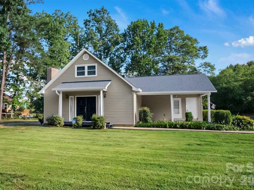 122 Rockman Road, Grover, NC 28073.  MLS# CAR4354636, YatesRealty ID 3117. 