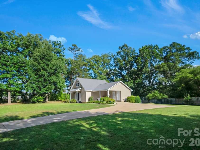 122 Rockman Road, Grover, NC 28073.  MLS# CAR4354636, YatesRealty ID 3117. 