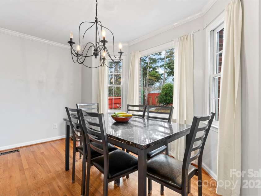 1511 35th Avenue, Hickory, NC 28601.  MLS# CAR4221533, YatesRealty ID 3117. Dining Room