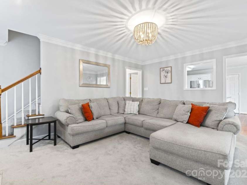 1511 35th Avenue, Hickory, NC 28601.  MLS# CAR4221533, YatesRealty ID 3117. Living Room