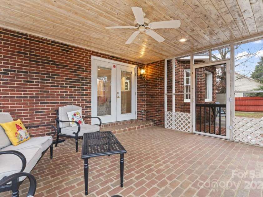 1511 35th Avenue, Hickory, NC 28601.  MLS# CAR4221533, YatesRealty ID 3117. Screened in porch