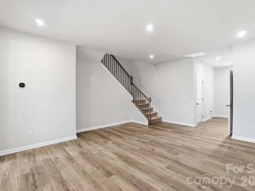 6019 Mallow Crossing Lane, Charlotte, NC 28213.  MLS# CAR4344237, YatesRealty ID 31170. 