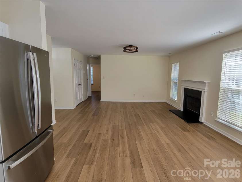 8012 Sheckler Lane, Matthews, NC 28104.  MLS# CAR4394664, YatesRealty ID 31171. 