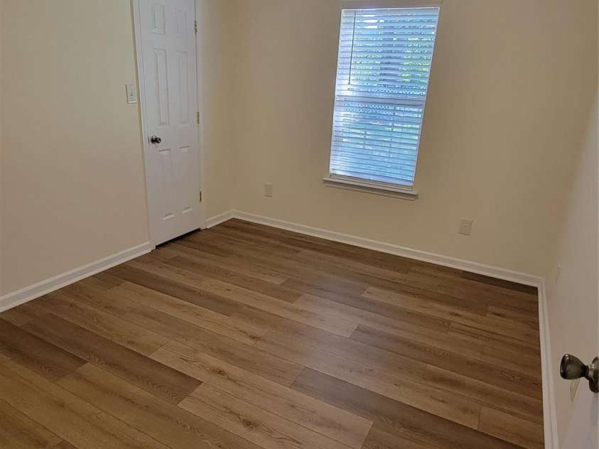8012 Sheckler Lane, Matthews, NC 28104.  MLS# CAR4394664, YatesRealty ID 31171. 