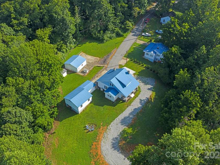 1231 Caldwell Place, Lenoir, NC 28645.  MLS# CAR4281144, YatesRealty ID 31172. 