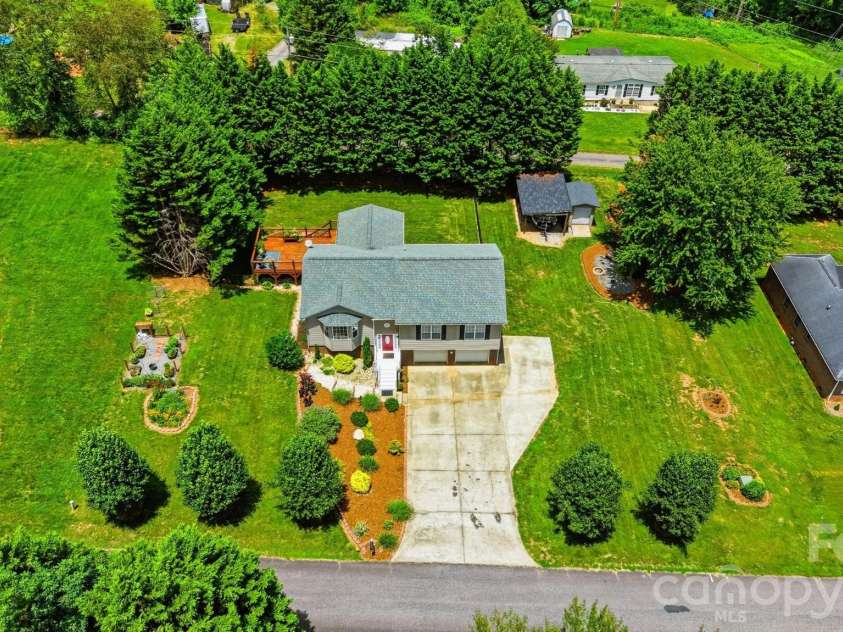 1258 Birch Drive, Morganton, NC 28655.  MLS# CAR4393418, YatesRealty ID 31173. 