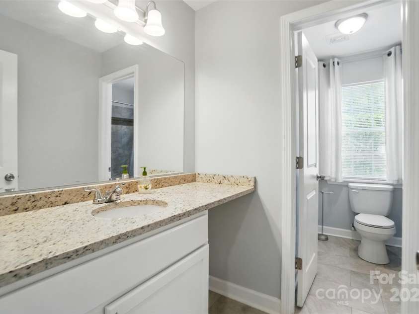 8014 Sherington Way, Charlotte, NC 28227.  MLS# CAR4258331, YatesRealty ID 31173. 