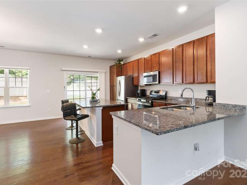 7432 Sienna Heights Place, Charlotte, NC 28213.  MLS# CAR4289490, YatesRealty ID 31174. 