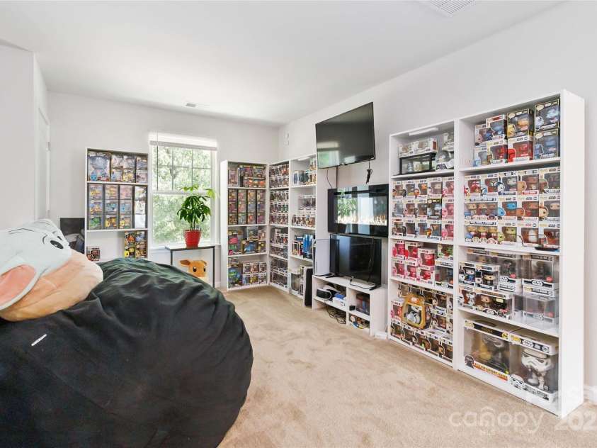 7432 Sienna Heights Place, Charlotte, NC 28213.  MLS# CAR4289490, YatesRealty ID 31174. 