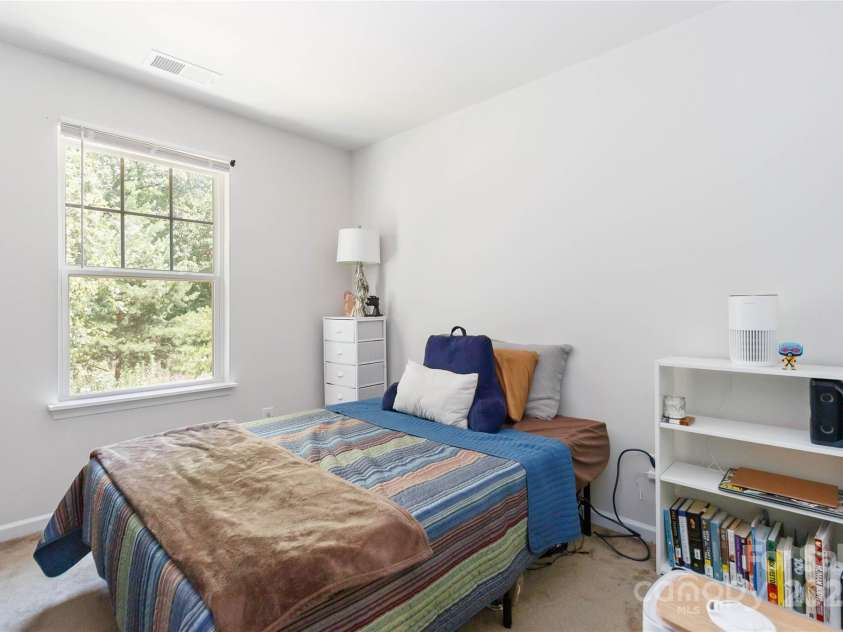 7432 Sienna Heights Place, Charlotte, NC 28213.  MLS# CAR4289490, YatesRealty ID 31174. 