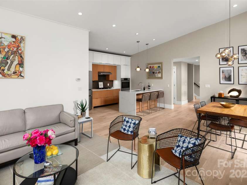 146 Timber Creek Road, Hendersonville, NC 28739.  MLS# CAR4312410, YatesRealty ID 31175. 