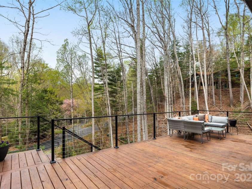 146 Timber Creek Road, Hendersonville, NC 28739.  MLS# CAR4312410, YatesRealty ID 31175. 