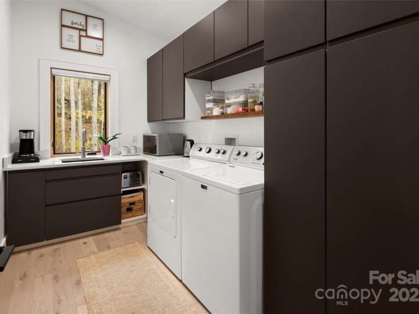 146 Timber Creek Road, Hendersonville, NC 28739.  MLS# CAR4312410, YatesRealty ID 31175. 