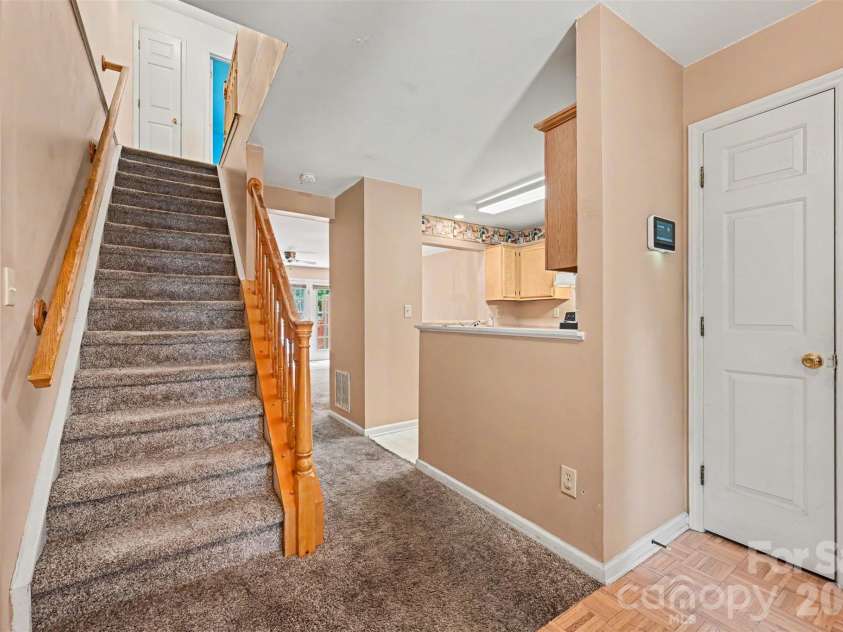 9610 Green Gable Court, Charlotte, NC 28270.  MLS# CAR4391714, YatesRealty ID 31175. 