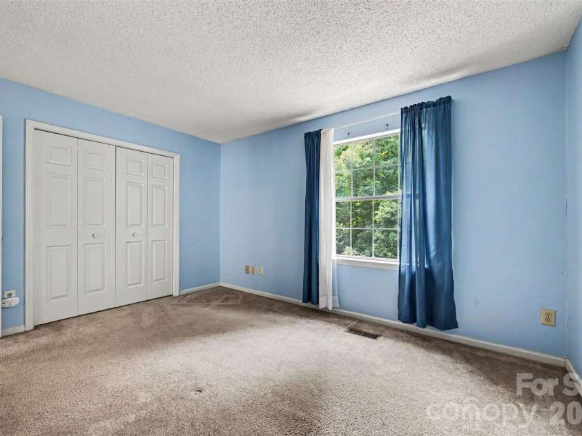 9610 Green Gable Court, Charlotte, NC 28270.  MLS# CAR4391714, YatesRealty ID 31175. 