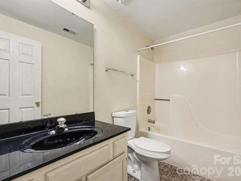 9610 Green Gable Court, Charlotte, NC 28270.  MLS# CAR4391714, YatesRealty ID 31175. 