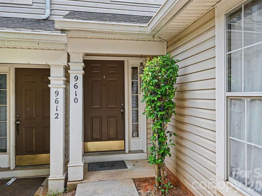 9610 Green Gable Court, Charlotte, NC 28270.  MLS# CAR4391714, YatesRealty ID 31175. 
