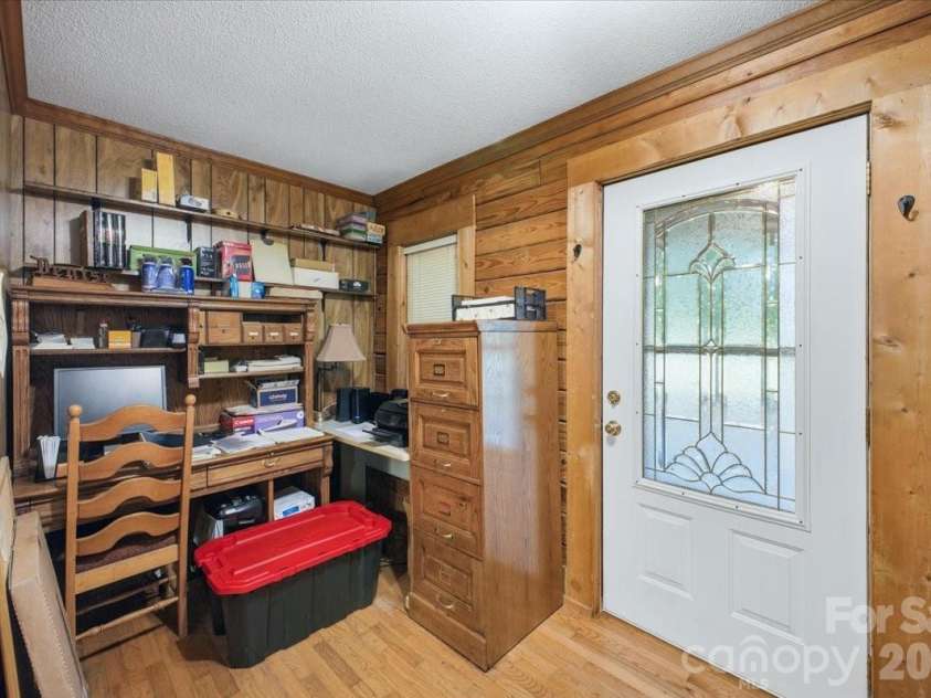 4639 Hickory Lincolnton Highway, Newton, NC 28658.  MLS# CAR4385799, YatesRealty ID 31176. 