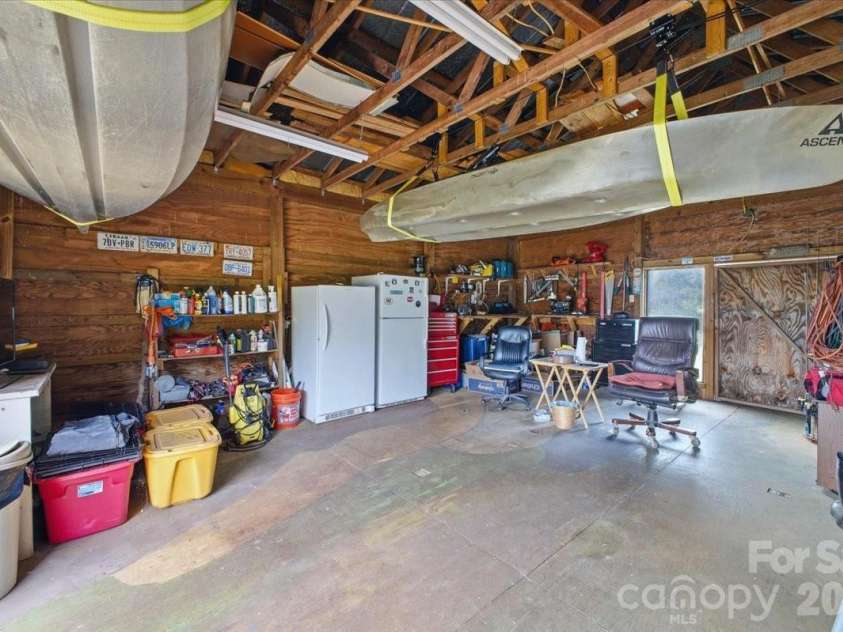 4639 Hickory Lincolnton Highway, Newton, NC 28658.  MLS# CAR4385799, YatesRealty ID 31176. 
