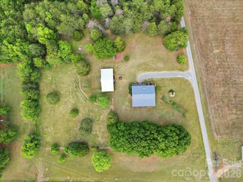 4639 Hickory Lincolnton Highway, Newton, NC 28658.  MLS# CAR4385799, YatesRealty ID 31176. 