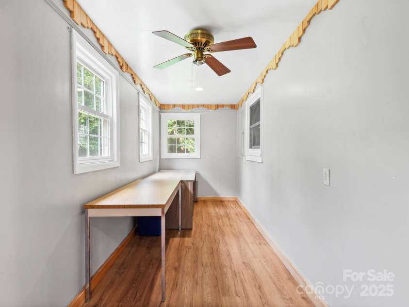 91 Rice Branch Road, Asheville, NC 28804.  MLS# CAR4282314, YatesRealty ID 31176. 