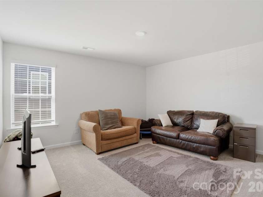 1347 Mifflin Lane, Dallas, NC 28034.  MLS# CAR4389599, YatesRealty ID 31177. 