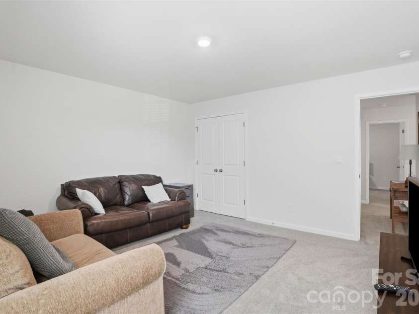 1347 Mifflin Lane, Dallas, NC 28034.  MLS# CAR4389599, YatesRealty ID 31177. 
