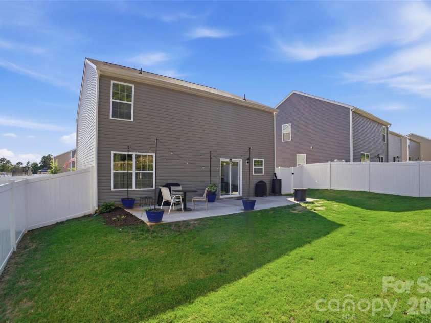 1347 Mifflin Lane, Dallas, NC 28034.  MLS# CAR4389599, YatesRealty ID 31177. 