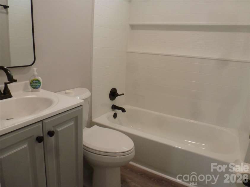 3215 Flat Creek Road, Lancaster, SC 29720.  MLS# CAR4394390, YatesRealty ID 31178. 