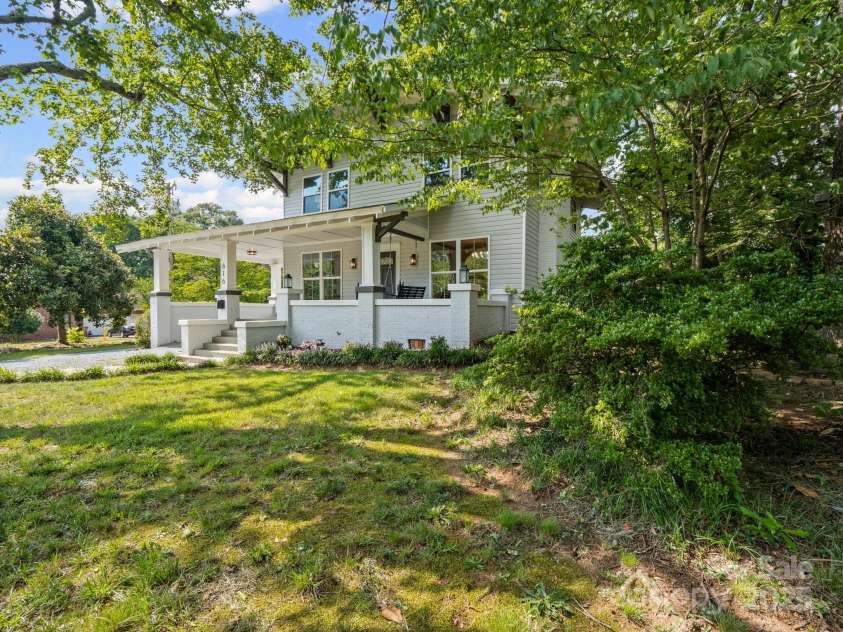 616 Marion Street, Shelby, NC 28150.  MLS# CAR4274175, YatesRealty ID 31178. 
