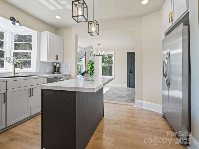 616 Marion Street, Shelby, NC 28150.  MLS# CAR4274175, YatesRealty ID 31178. 