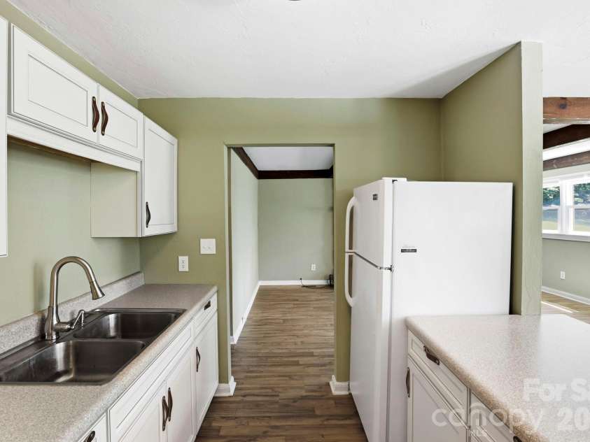 112 Forest Cove, Rutherfordton, NC 28139.  MLS# CAR4390130, YatesRealty ID 31179. Kitchen