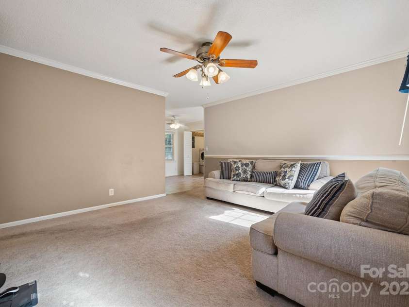 1623 Lakewood Drive, Rock Hill, SC 29732.  MLS# CAR4278853, YatesRealty ID 31179. 