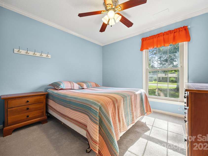 1623 Lakewood Drive, Rock Hill, SC 29732.  MLS# CAR4278853, YatesRealty ID 31179. 