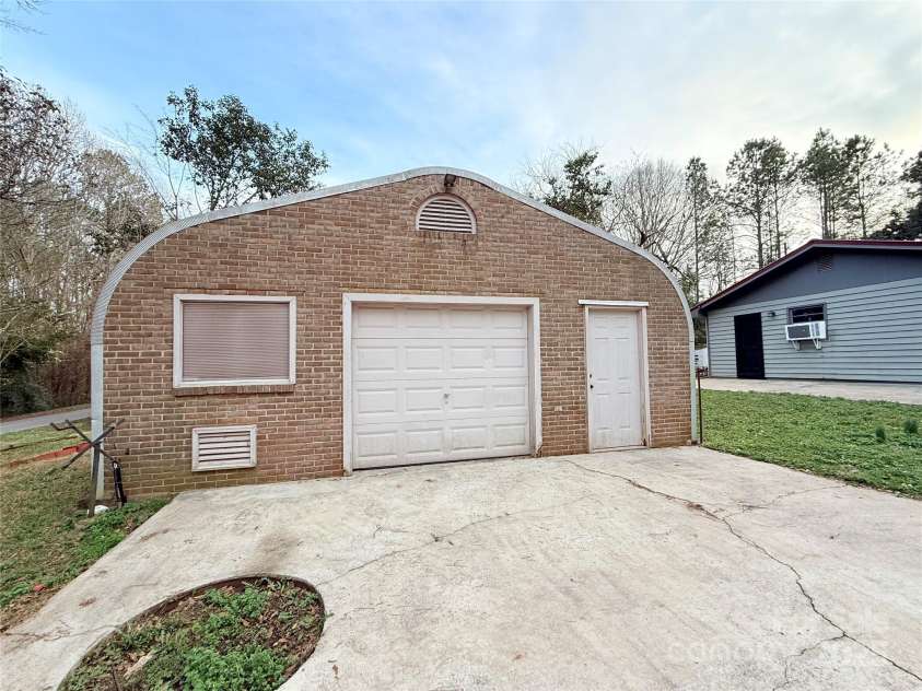 1888 Usher Road, Lancaster, SC 29720.  MLS# CAR4221751, YatesRealty ID 3118. 