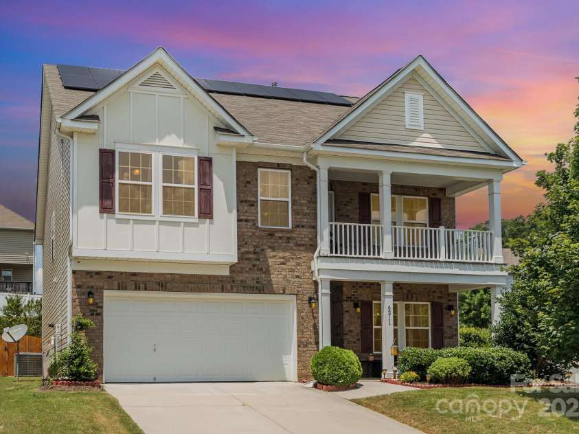 6211 Canyon Trail, Denver, NC 28037.  MLS# CAR4277710, YatesRealty ID 31180. Charleston style home
