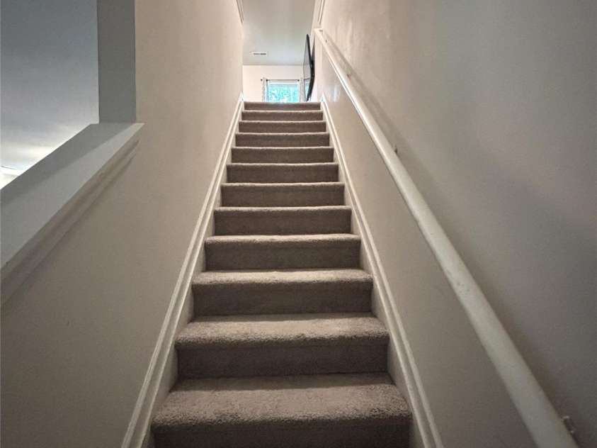 1916 Country Way, Hickory, NC 28601.  MLS# CAR4285969, YatesRealty ID 31181. 