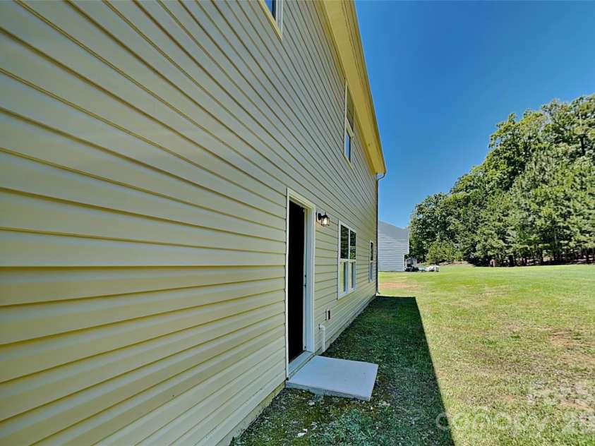 604 Hunley Street, Monroe, NC 28112.  MLS# CAR4390430, YatesRealty ID 31181. 