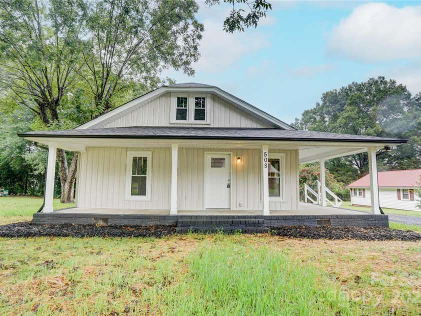 508 Carolina Avenue, Rockwell, NC 28138.  MLS# CAR4281527, YatesRealty ID 31182. 