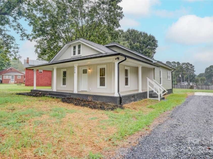 508 Carolina Avenue, Rockwell, NC 28138.  MLS# CAR4281527, YatesRealty ID 31182. 