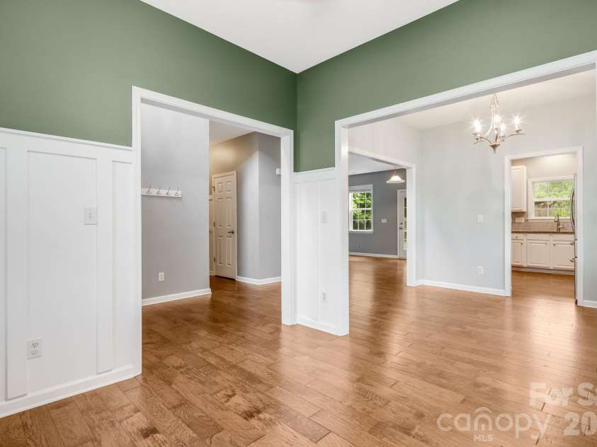 52 Black River Road, Fletcher, NC 28732.  MLS# CAR4387580, YatesRealty ID 31183. 