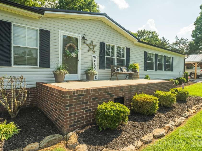 441 Fairgrounds Road, Taylorsville, NC 28681.  MLS# CAR4390657, YatesRealty ID 31184. 