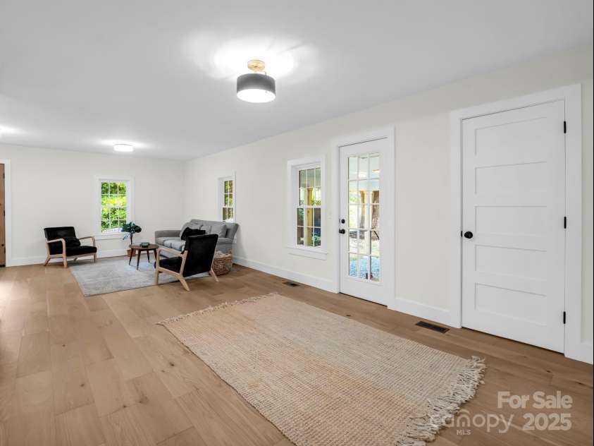 5990 Nc 9 Highway, Tryon, NC 28782.  MLS# CAR4281496, YatesRealty ID 31184. Extra space/pantry/or 