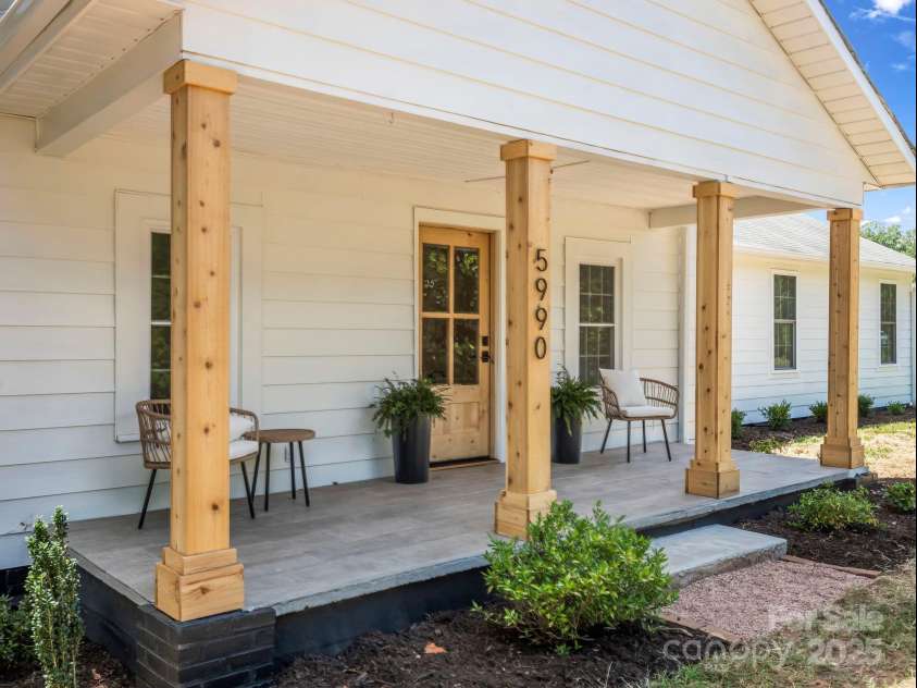 5990 Nc 9 Highway, Tryon, NC 28782.  MLS# CAR4281496, YatesRealty ID 31184. Welcome Home - remodeled and expansive for you to move in!