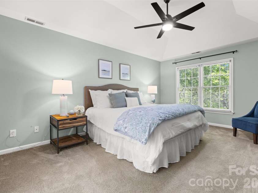2733 Providence Spring Lane, Charlotte, NC 28270.  MLS# CAR4392118, YatesRealty ID 31185. 