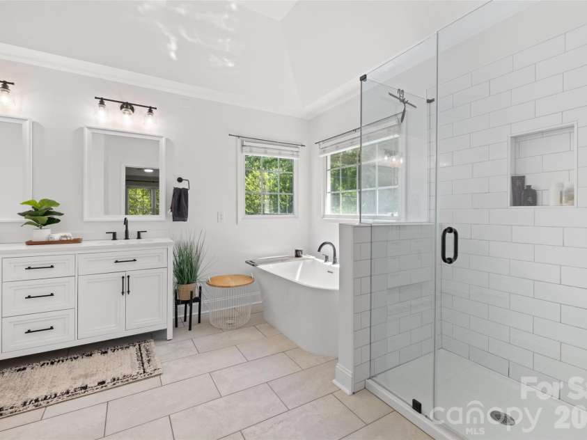 2733 Providence Spring Lane, Charlotte, NC 28270.  MLS# CAR4392118, YatesRealty ID 31185. 